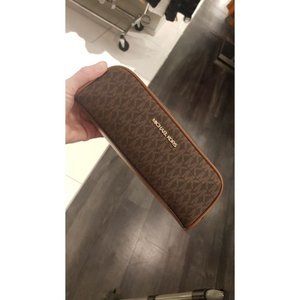 Michael Kors MK Giftables MD Makeup/Pencil Case - Brown